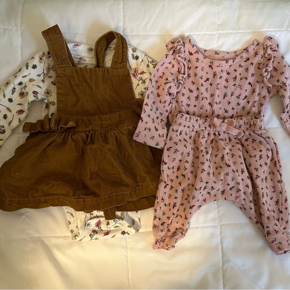 5 3 Month Baby Outfits Old Navy Carters Bundle Lot - Picture 2 of 2